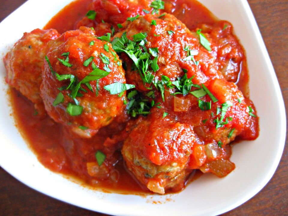 Turkey fillet meatballs - a dietary meat dish of the Japanese diet